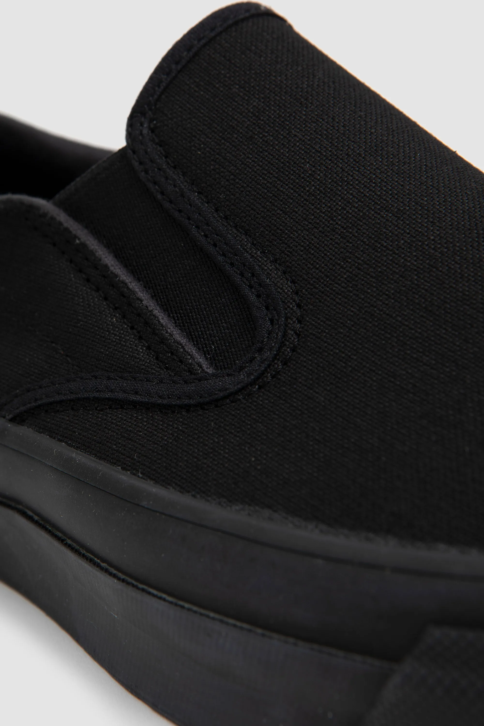 Deck Slip-On Black