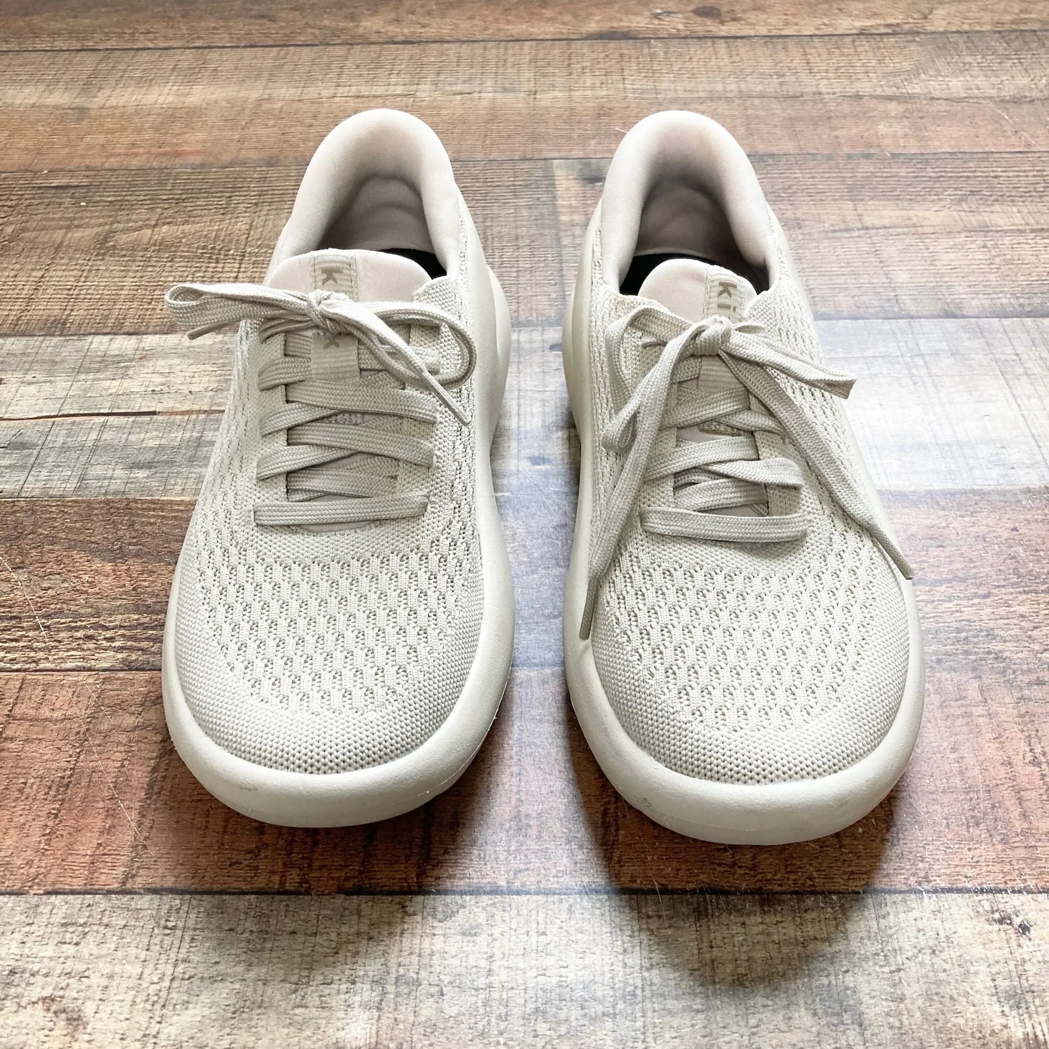 Kizik Cream Hands Free Slip On Sneakers- Size 7.5 (see notes)