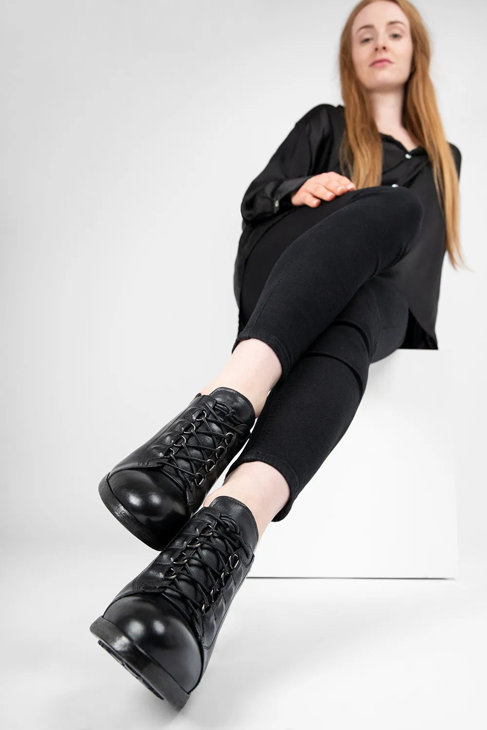 MADISON urban-black lace up shoes.
