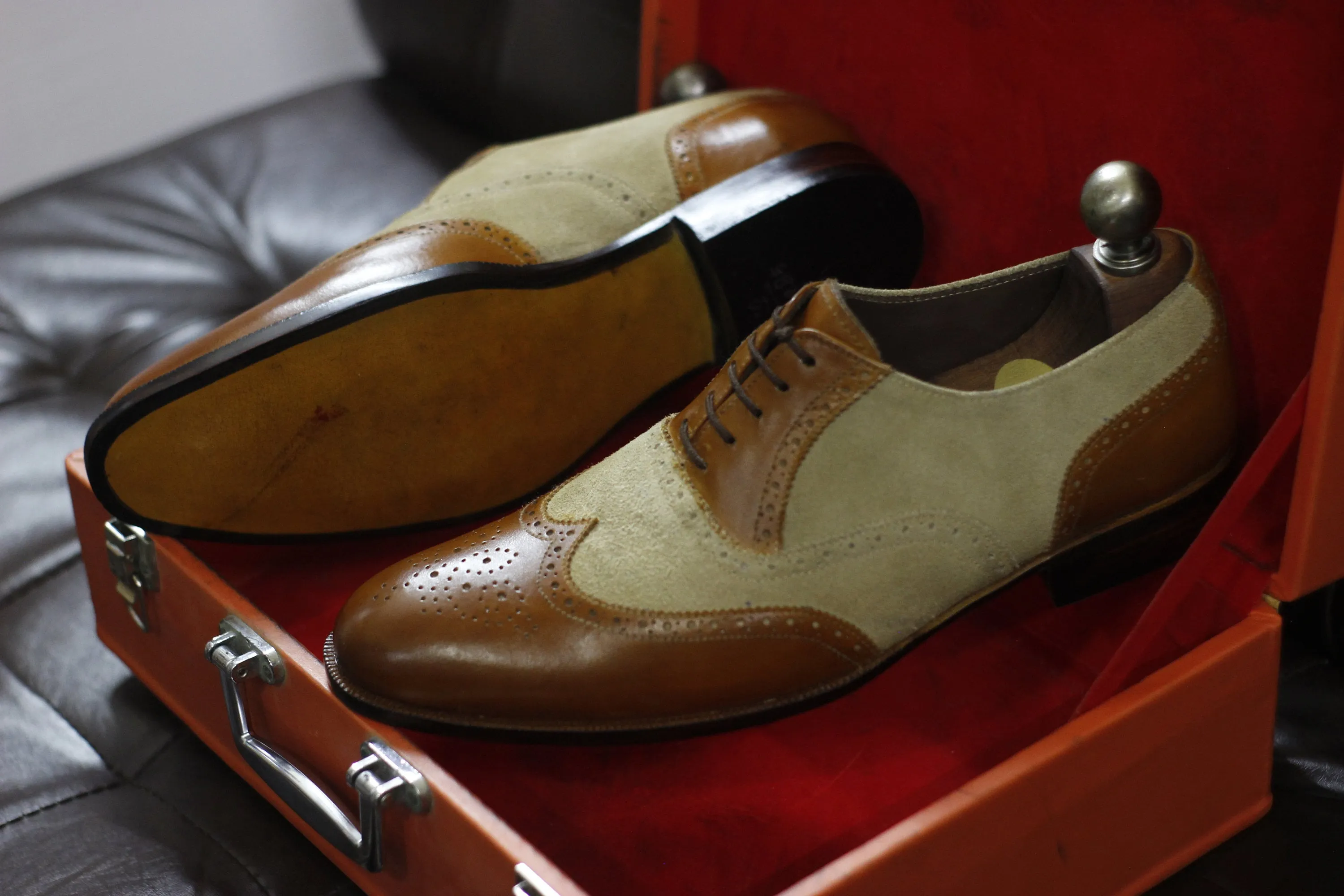 New Men's Handmade Formal Shoes Beige Suede & Brown Leather Lace Up Stylish Wing Tip Dress and Formal Wear Shoes