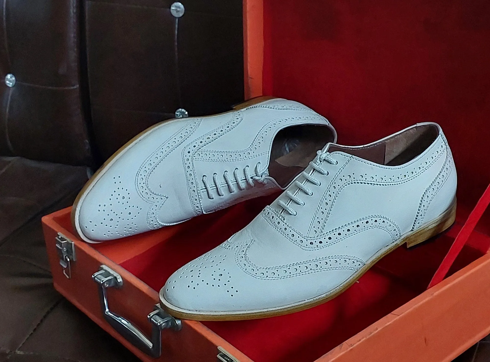 New Men's Handmade Formal Shoes White  Leather Lace Up Stylish Wing Tip Dress & Formal Wear Shoes