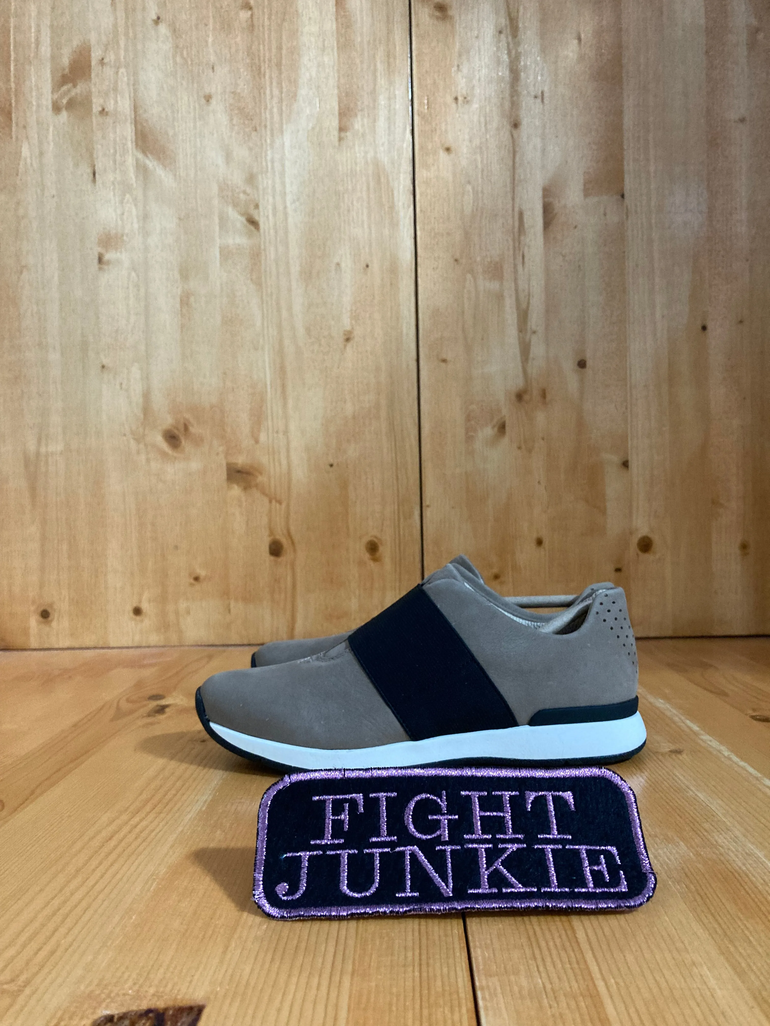 NEW! VIONIC CODIE Women Size 5 Slip On Shoes Sneakers Taupe