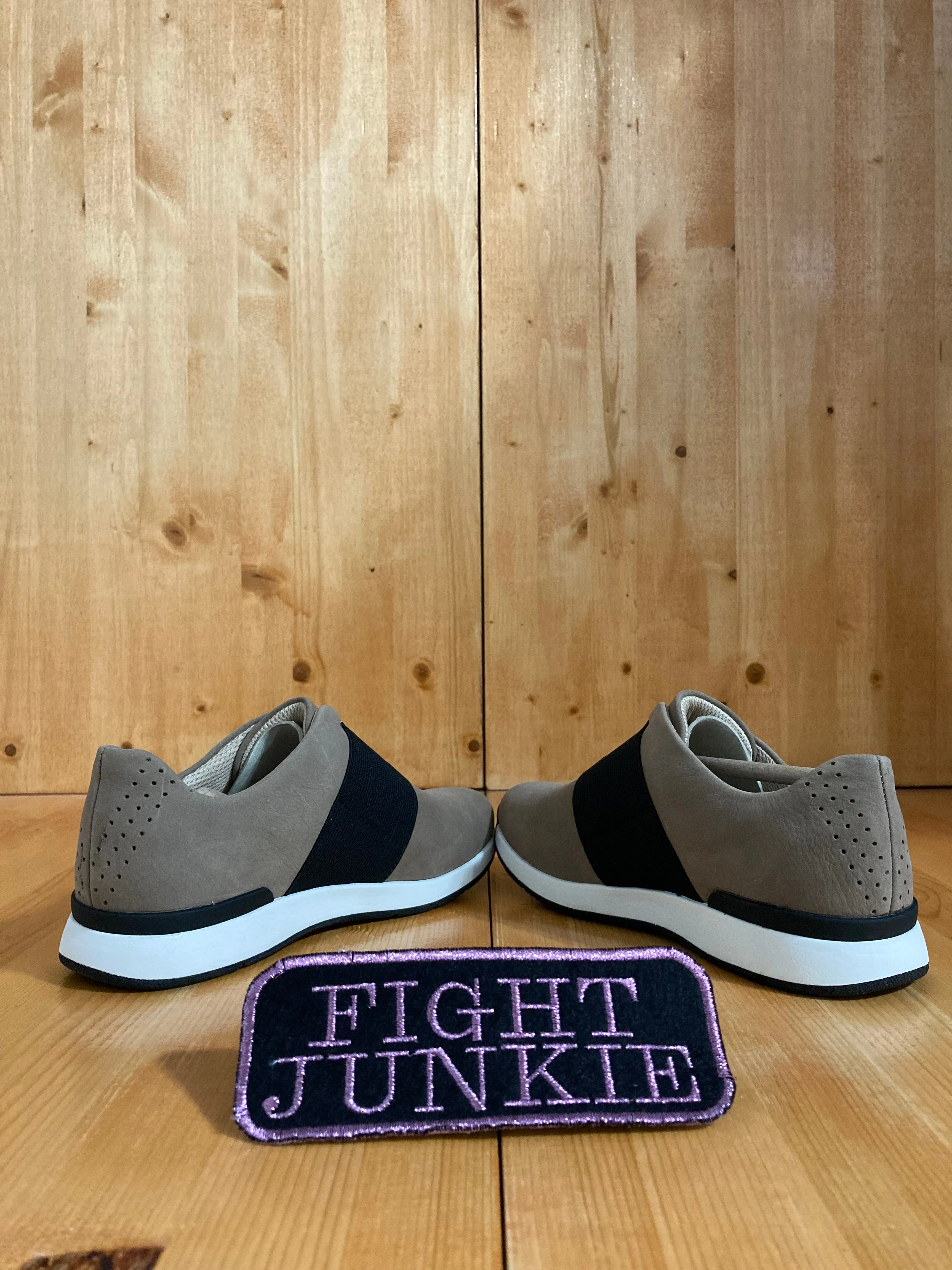 NEW! VIONIC CODIE Women Size 5 Slip On Shoes Sneakers Taupe