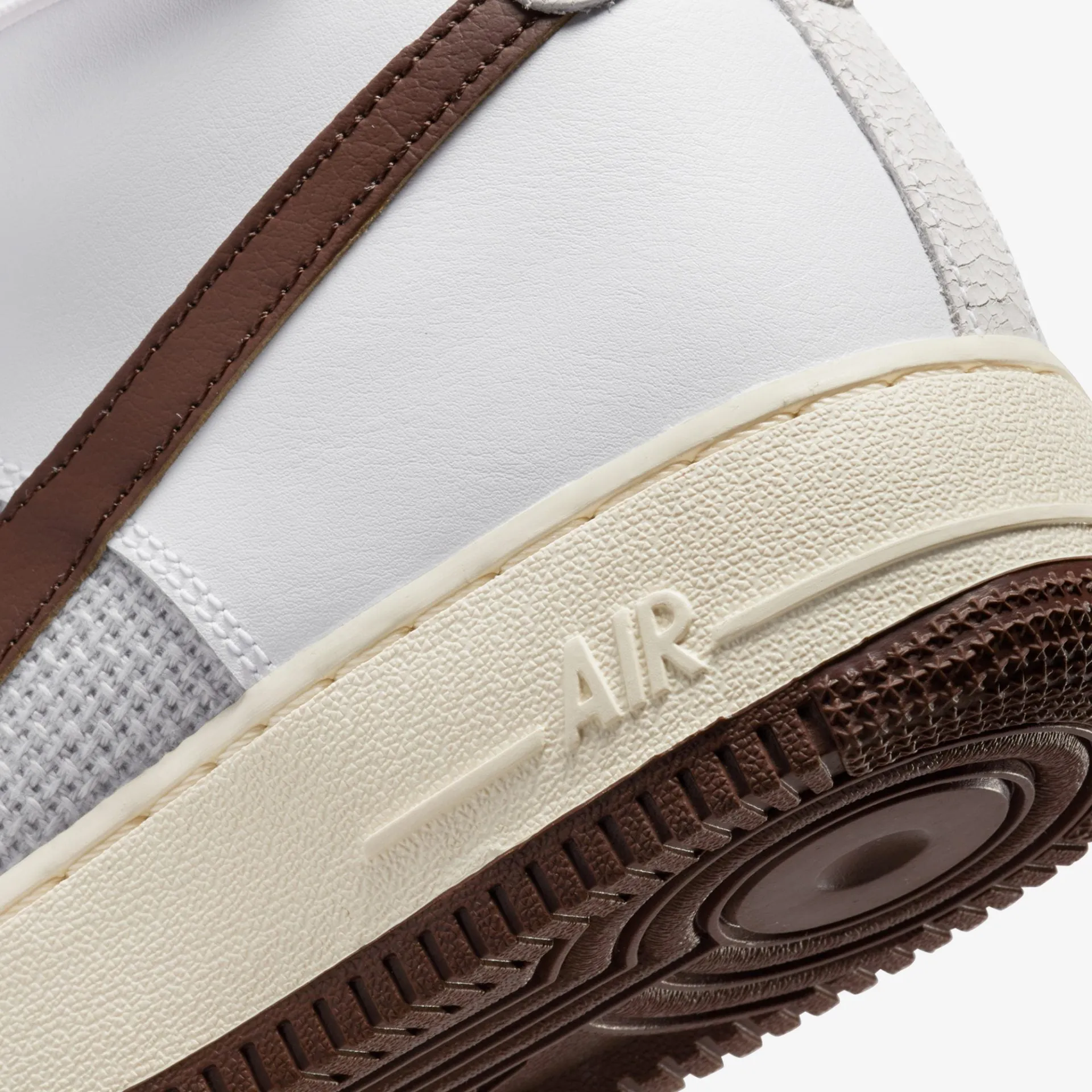 Nike | AIR FORCE 1 HIGH '07 WHITE AND LIGHT CHOCOLATE