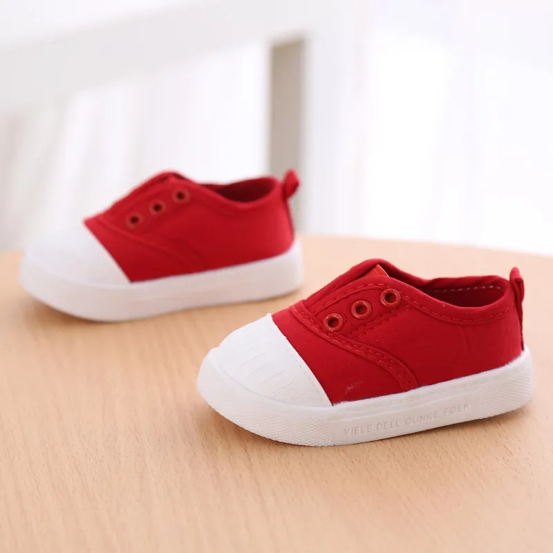 Shell-Toe Design Slip-On Sneakers