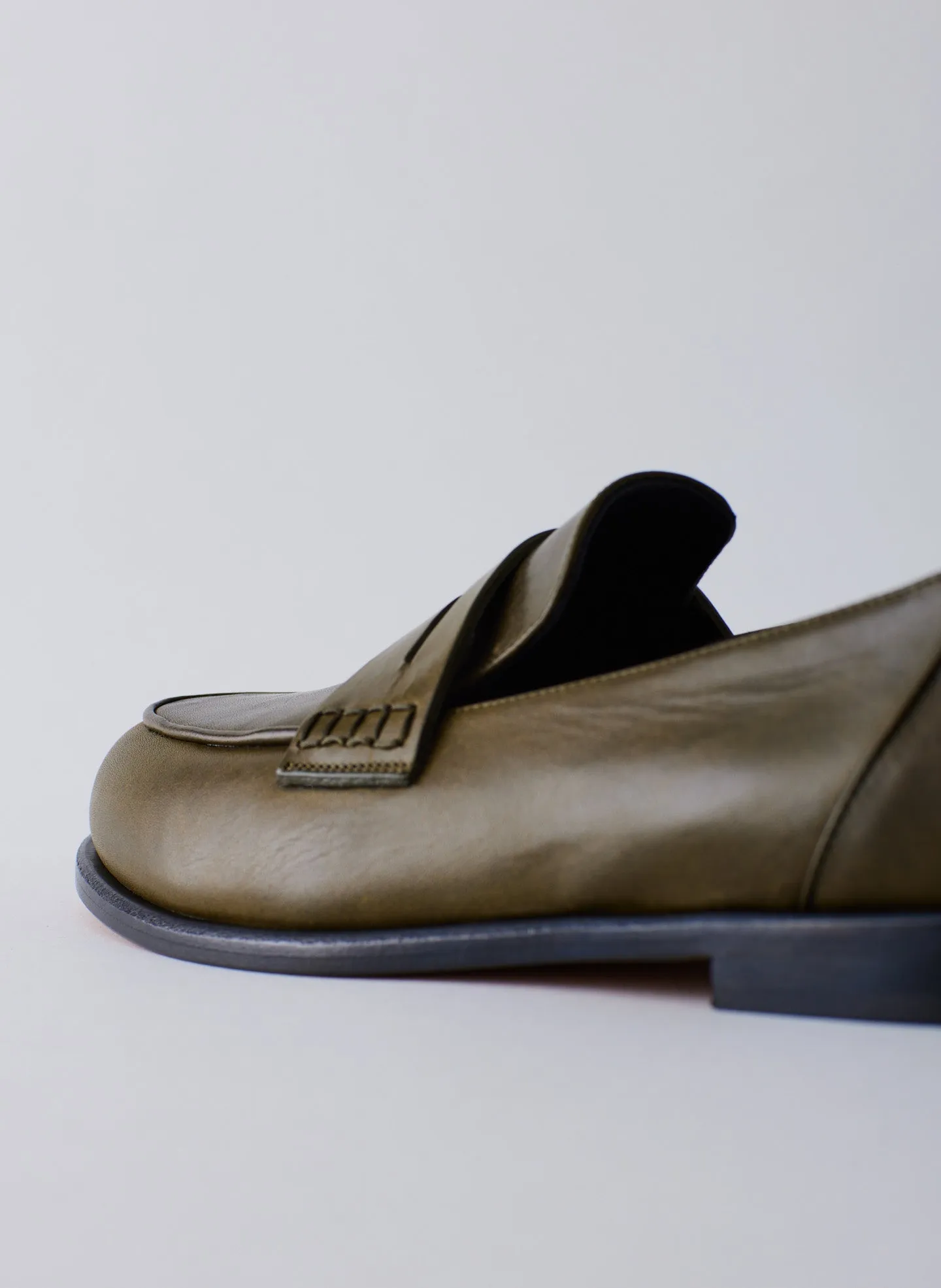 Shia Loafer