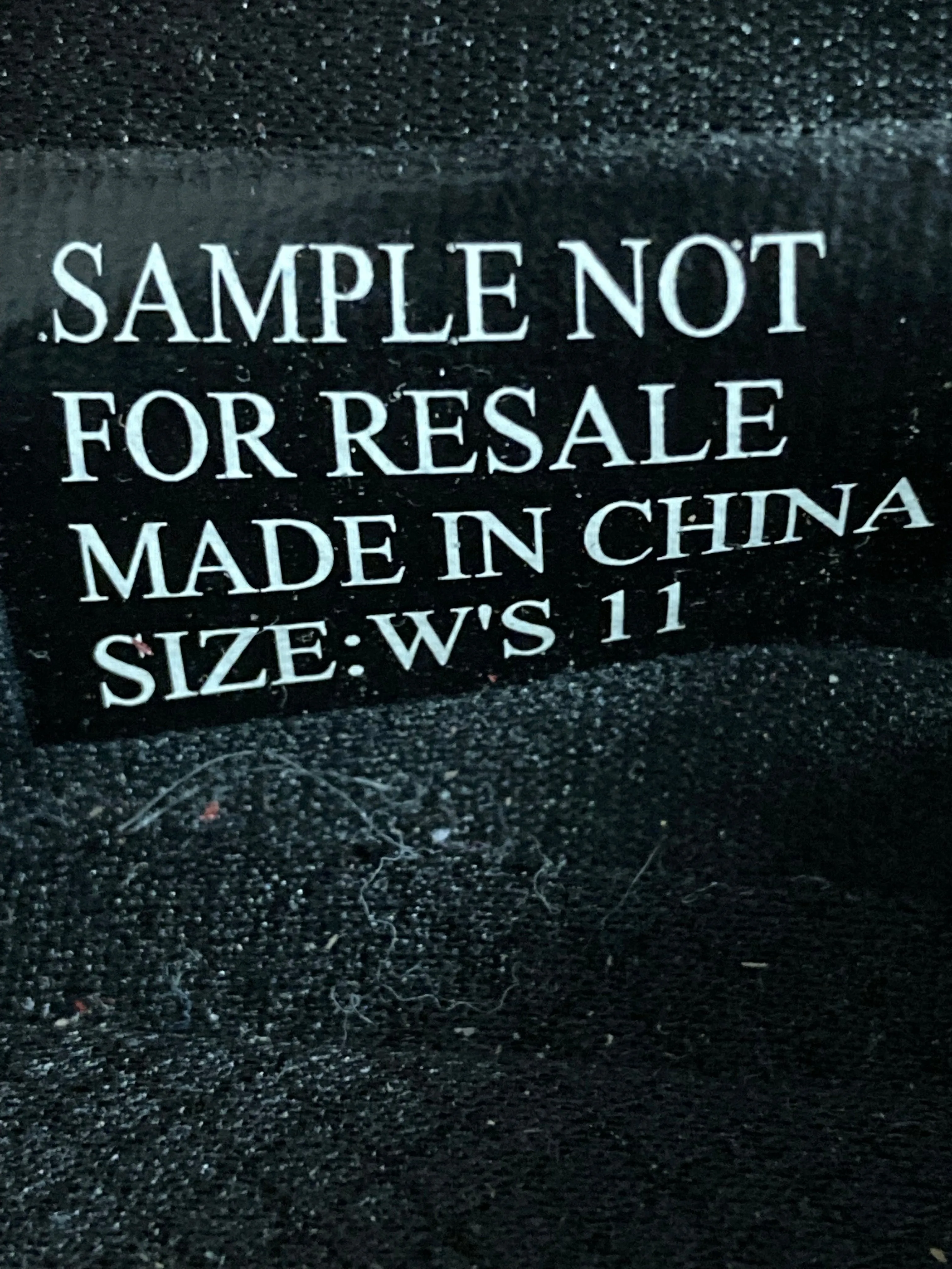 SKECHERS SKETCHERS FACTORY SAMPLE Womens Size 11 Suede Slip On Shoes Sneakers Black 23650