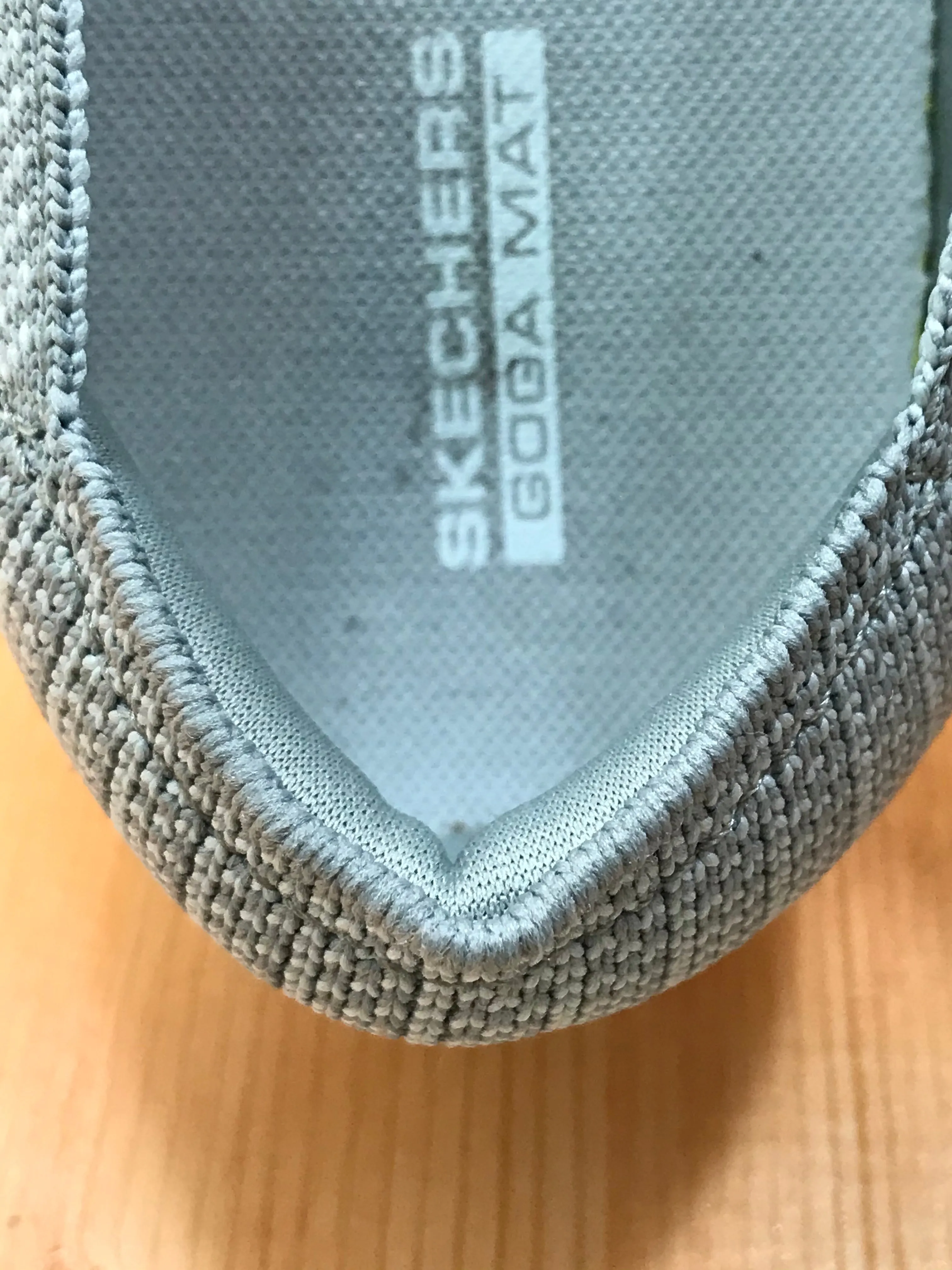 SKECHERS SKETCHERS ON THE GO GOGA MAT Women's Size 10 Slip On Shoes Sneakers Gray 14745